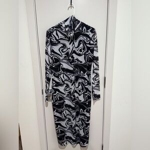 Black and White Swirl Pattern Dress